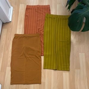 SOLD - Forever 21 pencil skirts